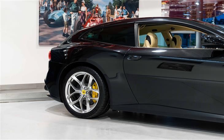 Ferrari Gtc Lusso Cars For Sale Pistonheads Uk