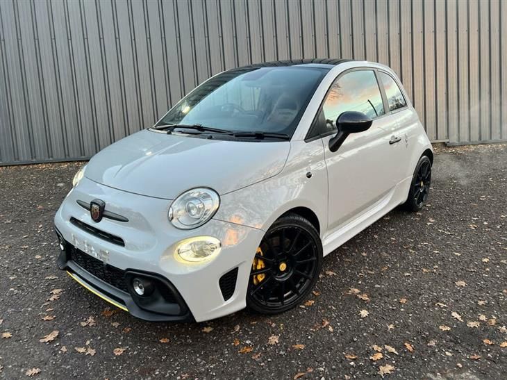 2020 Abarth 595 Esseesse  PH Review - PistonHeads UK