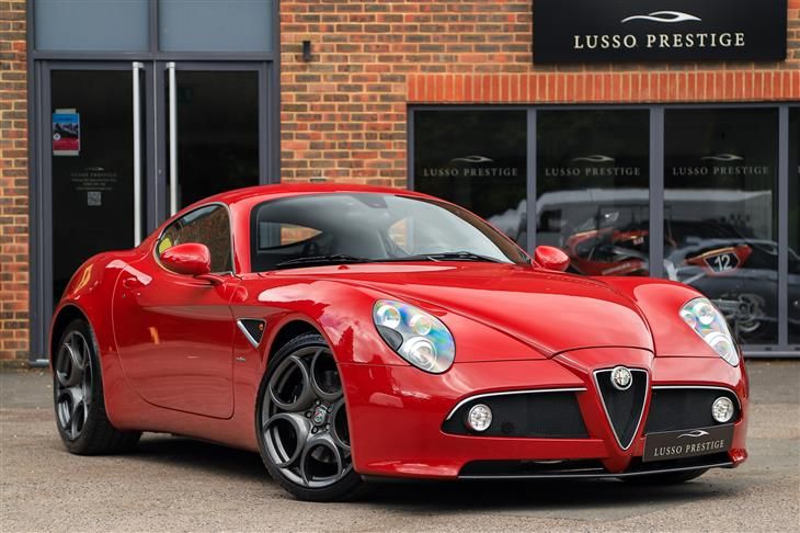 Alfa Romeo 8C