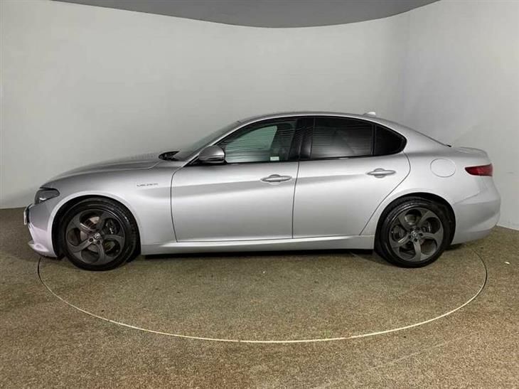 Silver Alfa Romeo Giulia cars for sale | PistonHeads UK