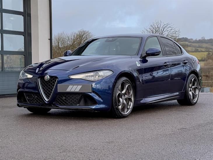 Blue Alfa Romeo Giulia Quadrifoglio cars for sale - PistonHeads UK