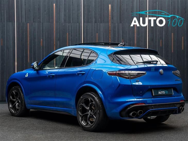 Alfa Romeo Stelvio Quadrifoglio Alfa Romeo Stelvio 2.9 V6 Bi-Turbo Quadrifoglio Auto Q4 AWD Euro 6 (s/s) 5dr — миниатюра 3