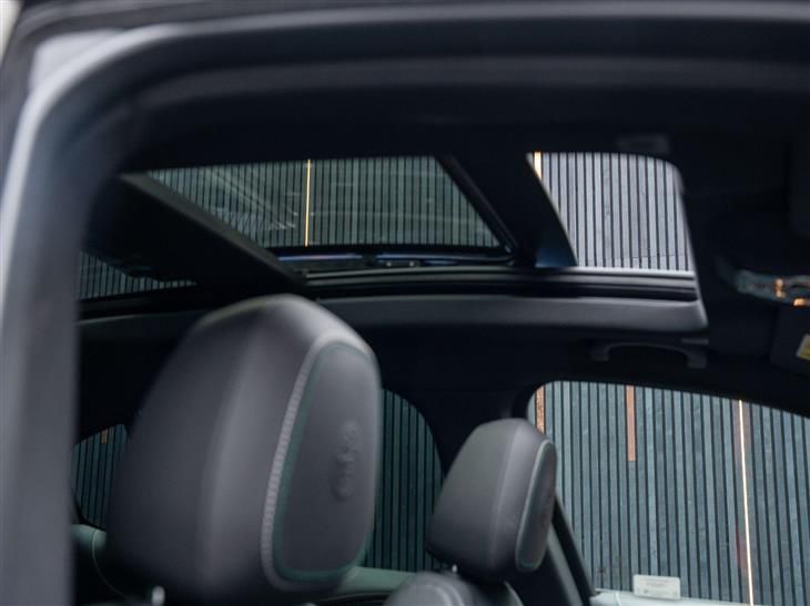 Alfa Romeo Stelvio Quadrifoglio Alfa Romeo Stelvio 2.9 V6 Bi-Turbo Quadrifoglio Auto Q4 AWD Euro 6 (s/s) 5dr — миниатюра 4