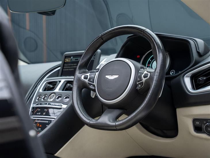 Aston Martin DB11 Aston Martin DB11 4.0 V8 Volante Auto Euro 6 (s/s) 2dr — миниатюра 4