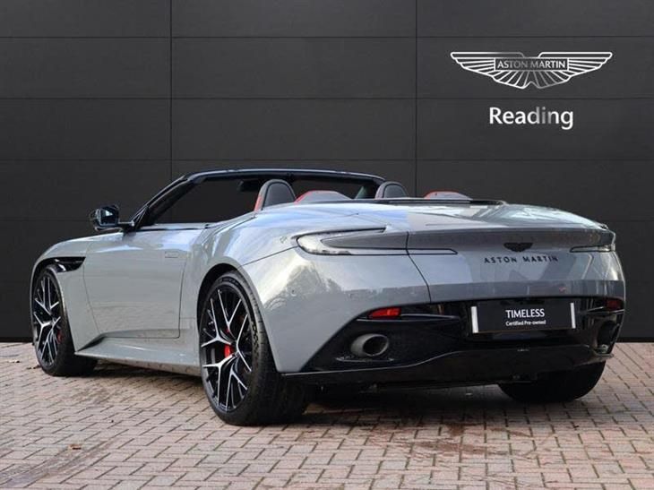 Aston Martin DB12 Aston Martin DB12 Volante — миниатюра 2
