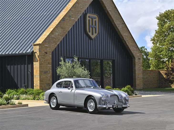 ASTON MARTIN DB2/4
