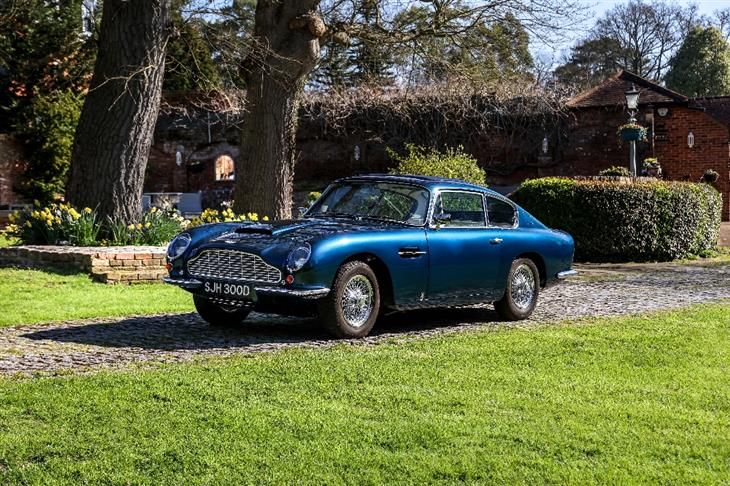 Aston Martin DB6 Vantage