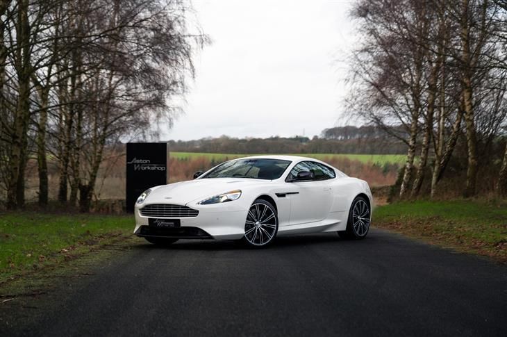 Aston Martin DB9
