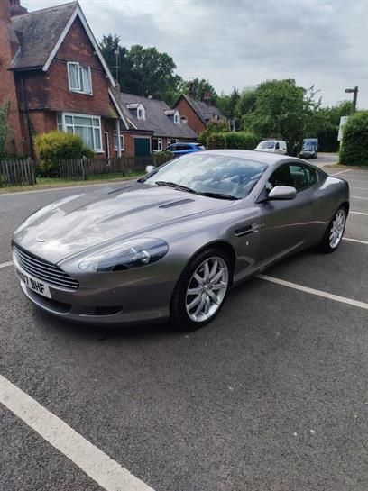 Aston Martin DB9