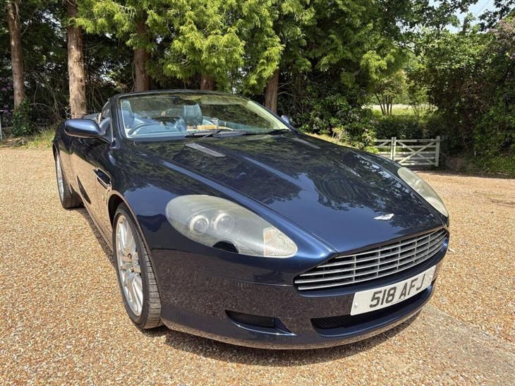 Aston Martin DB9