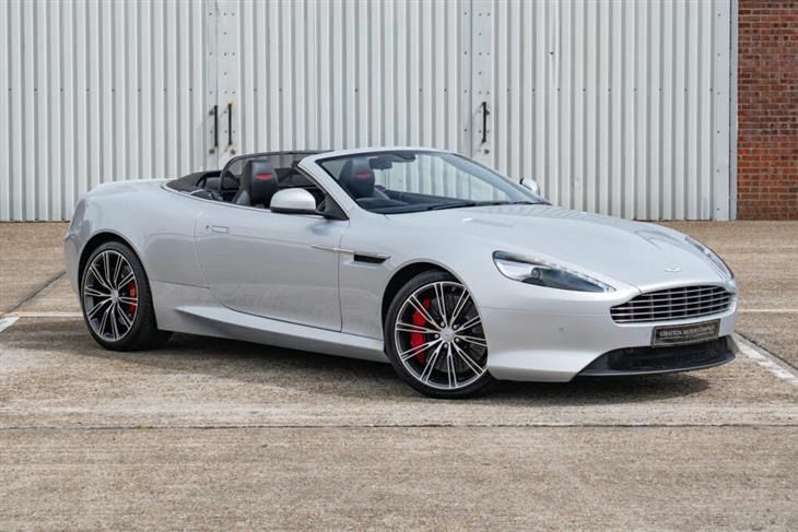 Aston Martin DB9 