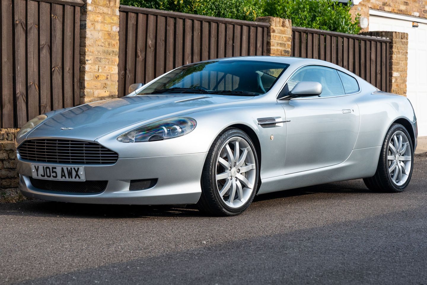 2005 Aston Martin DB9 Coupe