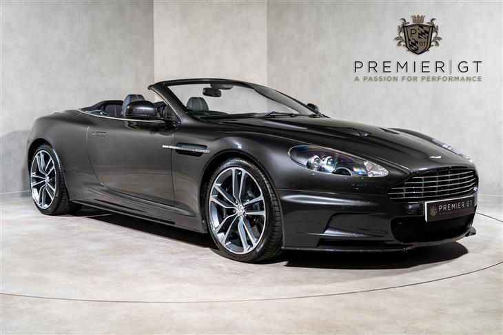 Aston Martin DBS V12 VOLANTE. FULL ASH. CARBON EXT. CERAMIC BRAKES. BANG & OLUFSEN.