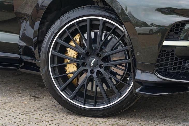 Aston Martin DBX Aston Martin DBX 4.0 V8 707 SUV 5dr Petrol Auto 4WD Euro 6 (s/s) (707 ps) — миниатюра 2