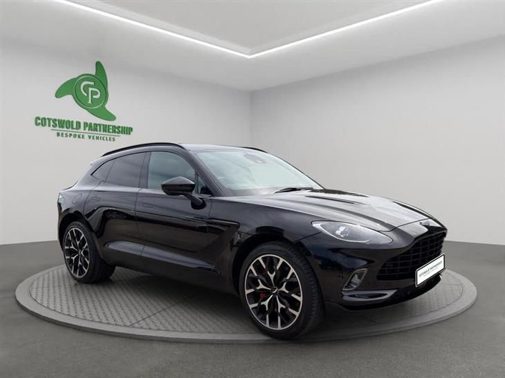 Aston Martin DBX