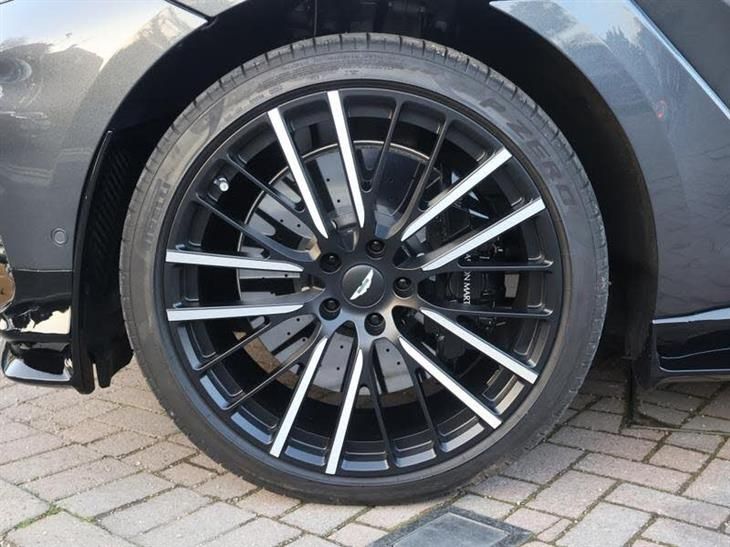 Aston Martin DBX Aston Martin DBX 707 — миниатюра 3