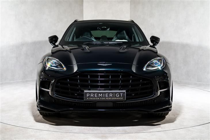 Aston Martin DBX ASTON MARTIN DBX 707 V8. VAT Q. Q PAINTWORK. 40K IN OPTIONS. DUOTONE INTERIOR. H & C SEATS. — миниатюра 2