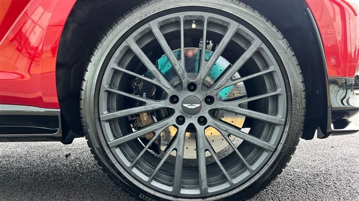 Aston Martin DBX Aston Martin DBX V8 DBX707 5dr Touchtronic — миниатюра 4