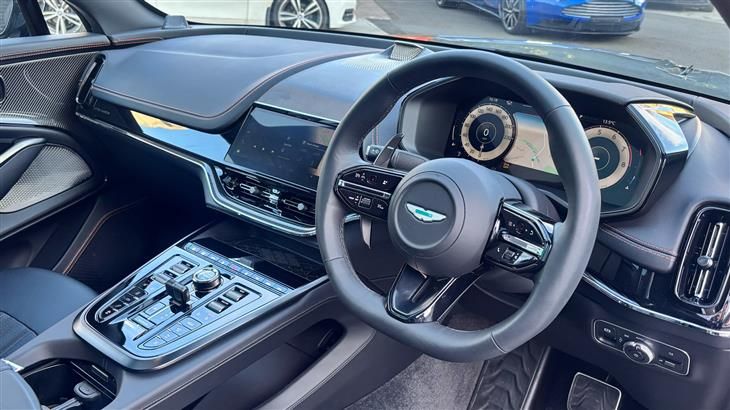 Aston Martin DBX Aston Martin DBX V8 DBX707 5dr Touchtronic — миниатюра 3