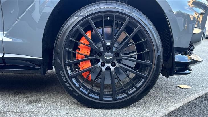 Aston Martin DBX Aston Martin DBX V8 DBX707 5dr Touchtronic — миниатюра 4