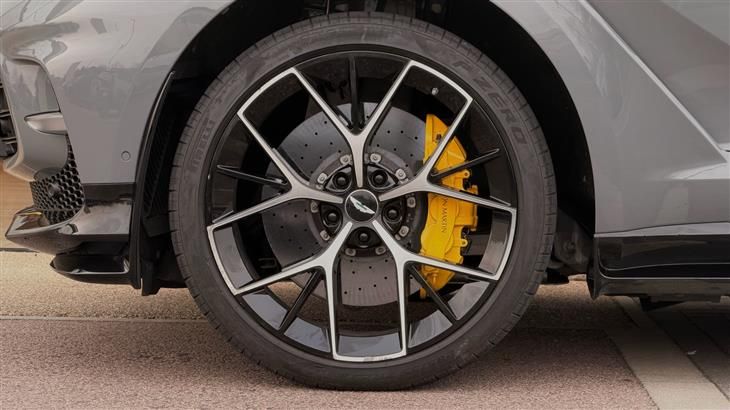 Aston Martin DBX Aston Martin DBX V8 DBX707 5dr Touchtronic — миниатюра 4