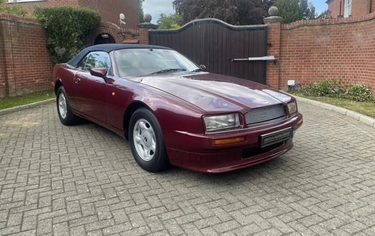 Aston Martin Virage 