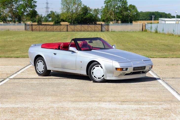 Aston Martin V8 