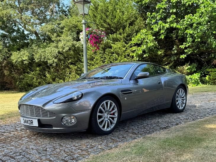 Aston Martin Vanquish