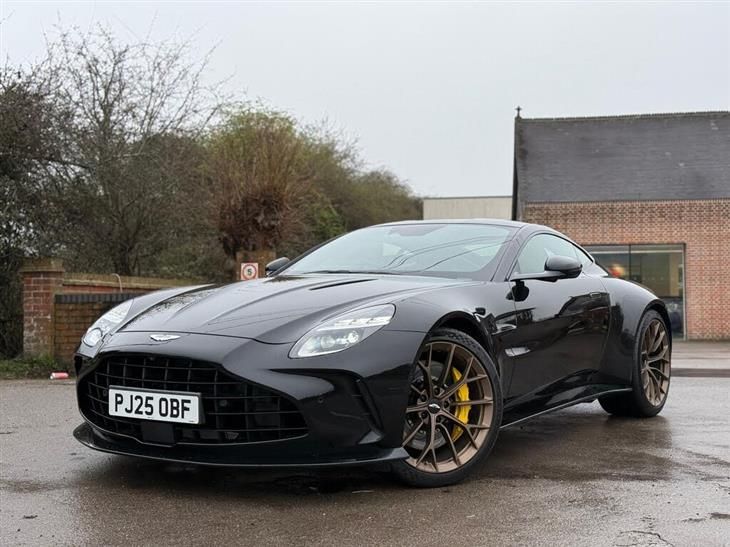 Aston Martin V8 Vantage Coupe Aston Martin Vantage 4.0 V8 Coupe 2dr Petrol Auto Euro 6 (665 ps) — миниатюра 1