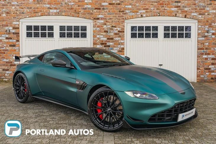 Aston Martin V8 Vantage Coupe Aston Martin Vantage 4.0 V8 F1 Edition Auto Euro 6 2dr — миниатюра 1