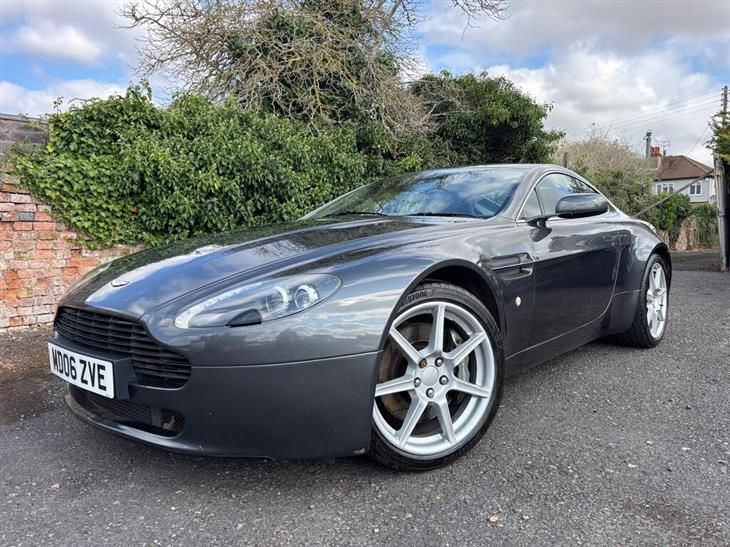 Aston Martin Vantage 4.3 V8 Coupe 2dr Petrol Manual Euro 4 (380 bhp)
