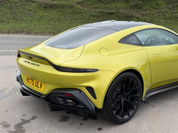 Aston Martin V8 Vantage Coupe Aston Martin Vantage — миниатюра 3