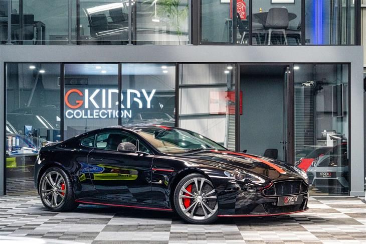 Aston Martin Vantage S V12 Manual