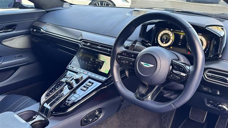 Aston Martin V8 Vantage Coupe Aston Martin Vantage V8 2dr Auto — миниатюра 3