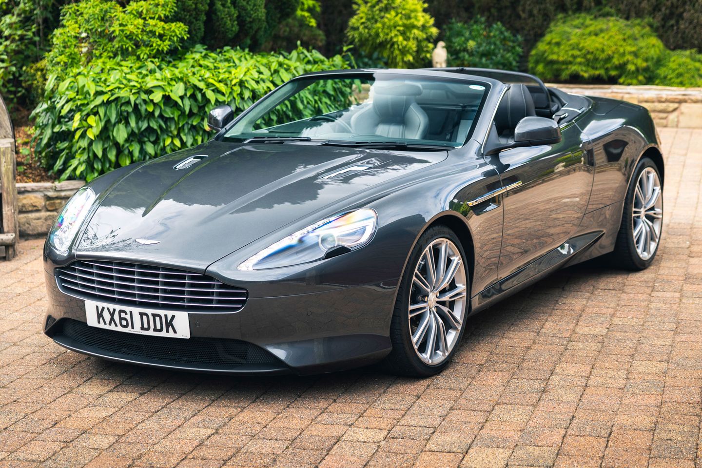 2011 Aston Martin Virage Volante