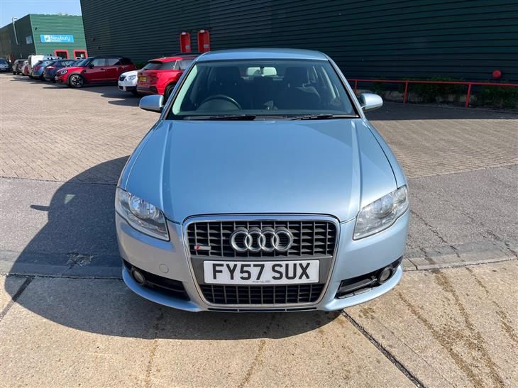 Audi A4 2.0 TDI S line CVT 4dr - Image 2