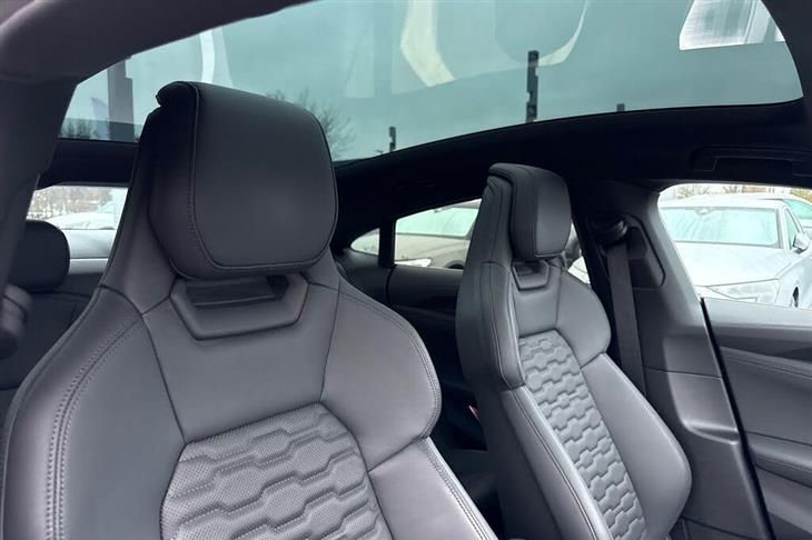 Audi e-tron Audi E-Tron GT 93.4kWh Saloon 4dr Electric Auto quattro (476 ps) — миниатюра 4