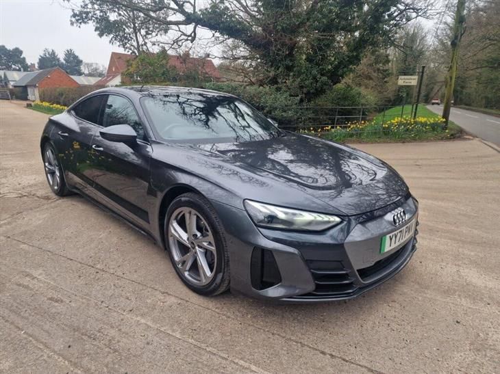 Audi e-tron Audi E-Tron GT 93.4kWh Saloon 4dr Electric Auto quattro (476 ps) — миниатюра 1