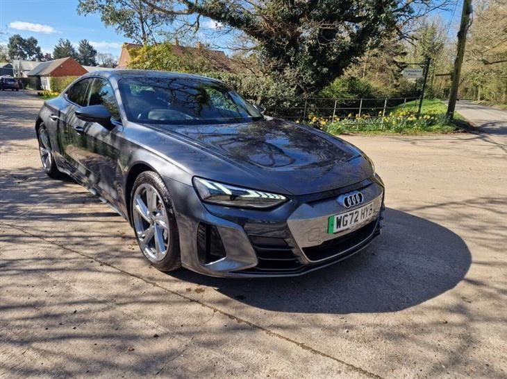 Audi e-tron Audi E-Tron GT 93.4kWh Saloon 4dr Electric Auto quattro (476 ps) — миниатюра 2