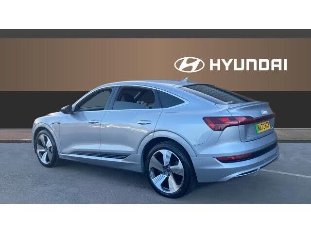 Audi e-tron Audi E-Tron 300kW 55 Quattro 95kWh S Line 5dr Auto Electric Hatchback — миниатюра 2