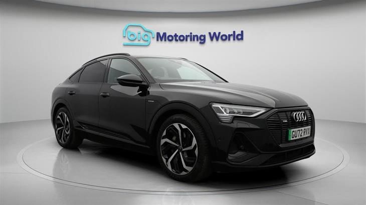 Audi e-tron Audi E-Tron 50 Black Edition Sportback 5dr Electric Auto quattro 71.2kWh (11kW Charger) (313 ps) — миниатюра 2