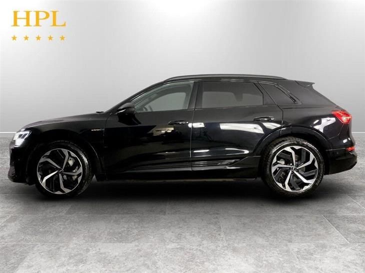 Audi e-tron Audi E-Tron 50 Black Edition SUV 5dr Electric Auto quattro 71.2kWh (11kW Charger) (313 ps) — миниатюра 4