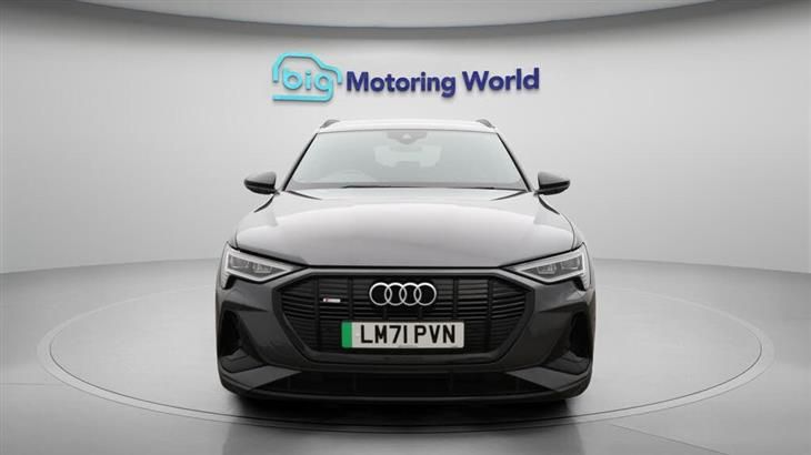 Audi e-tron Audi E-Tron 50 Black Edition SUV 5dr Electric Auto quattro 71.2kWh (11kW Charger) (313 ps) — миниатюра 3
