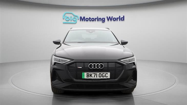 Audi e-tron Audi E-Tron 50 Black Edition SUV 5dr Electric Auto quattro 71.2kWh (11kW Charger) (313 ps) — миниатюра 3