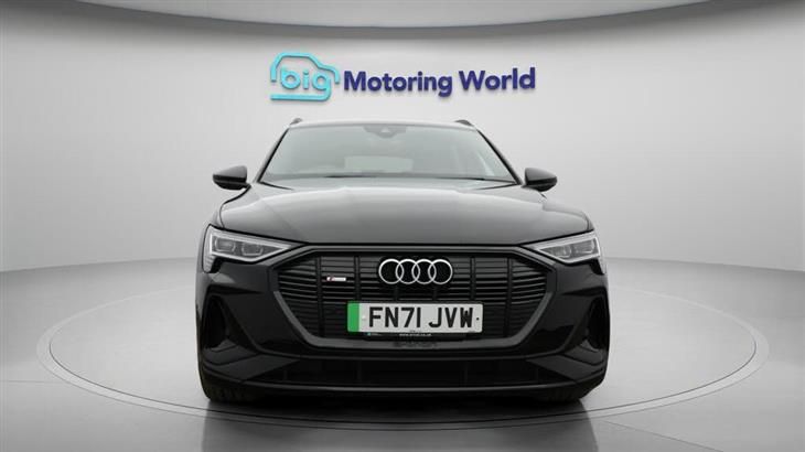 Audi e-tron Audi E-Tron 50 Black Edition SUV 5dr Electric Auto quattro 71.2kWh (11kW Charger) (313 ps) — миниатюра 3