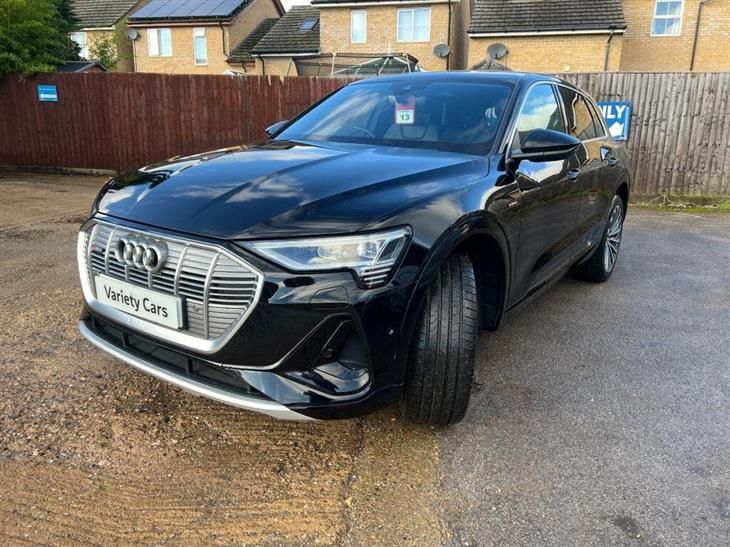 Audi e-tron Audi E-Tron 50 S line Quattro 71 KWH — миниатюра 3