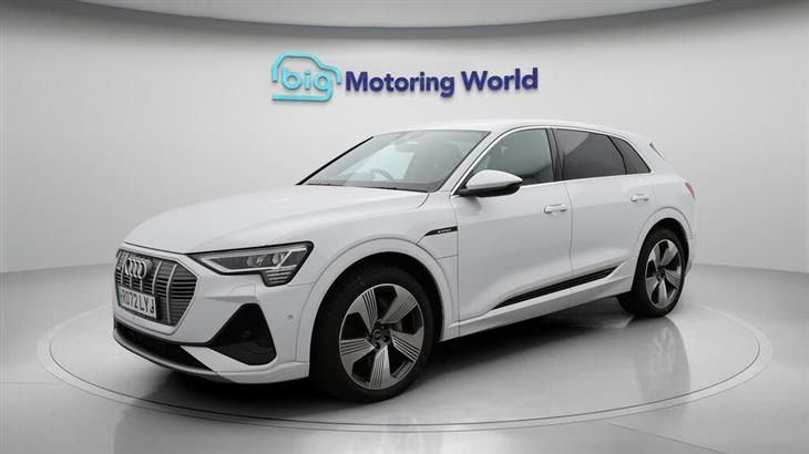 Audi e-tron Audi E-Tron 50 S line SUV 5dr Electric Auto quattro 71.2kWh (11kW Charger) (313 ps) — миниатюра 4