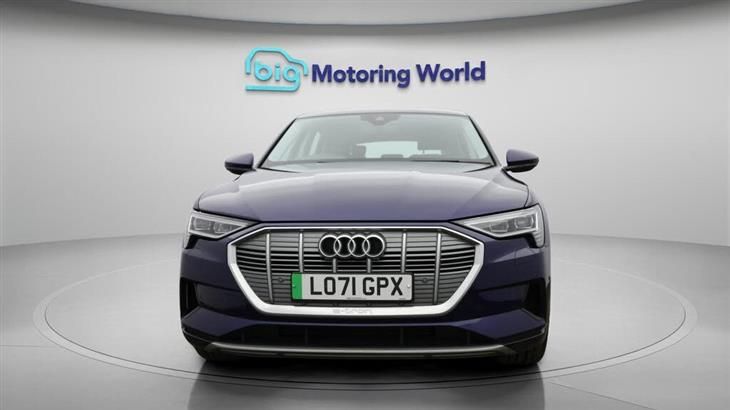Audi e-tron Audi E-Tron 50 Sport SUV 5dr Electric Auto quattro 71.2kWh (11kW Charger) (313 ps) — миниатюра 3