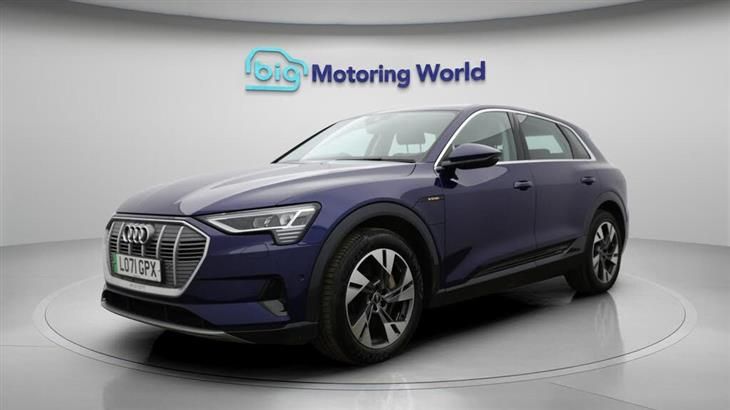 Audi e-tron Audi E-Tron 50 Sport SUV 5dr Electric Auto quattro 71.2kWh (11kW Charger) (313 ps) — миниатюра 4