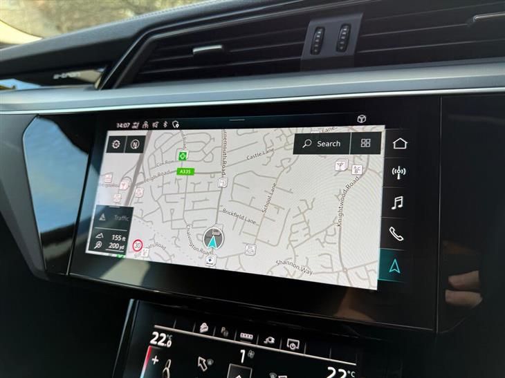 Audi e-tron Audi E-Tron 50 Technik SUV 5dr Electric Auto quattro 71.2kWh (11kW Charger) (313 ps) — миниатюра 4